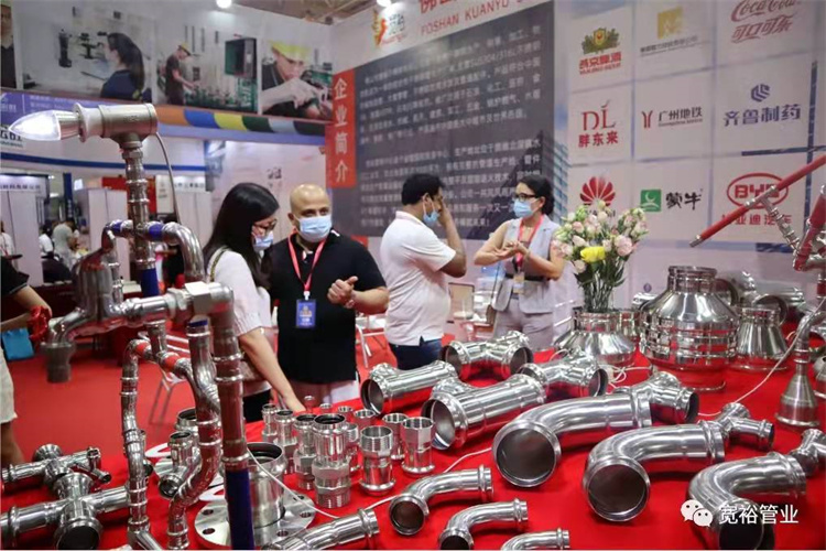 齊全的展會(huì)樣品，專業(yè)產(chǎn)品講解，得到了國(guó)內(nèi)外客戶的一致贊譽(yù)